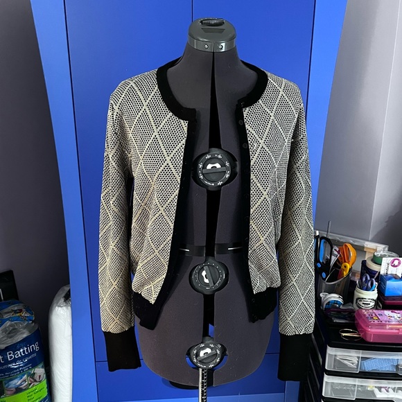 Metallic gold cardigan from Zara size large - Picture 2 of 3